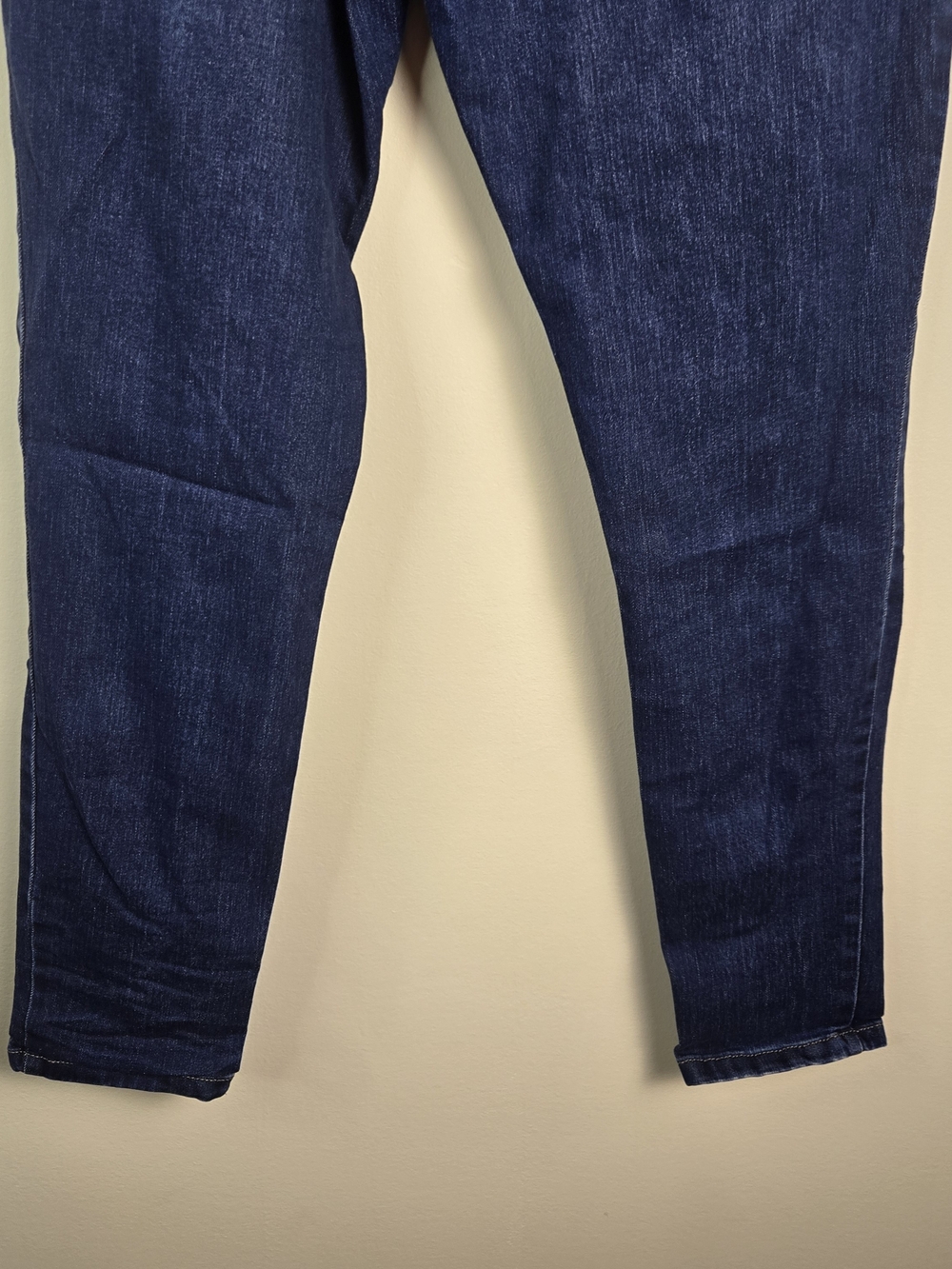 Isabel Maternity skinny jeans in size 8 - Picture 12 of 13